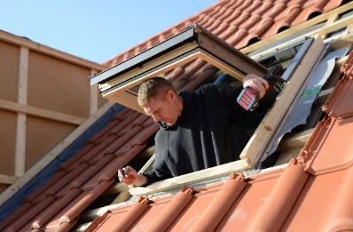 Pose de fenêtres de toit Velux à Barbaira